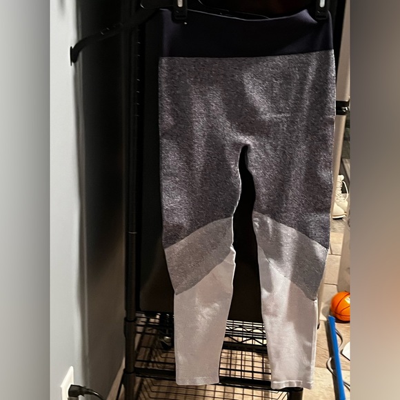 Aerie Leggings - Picture 2 of 2